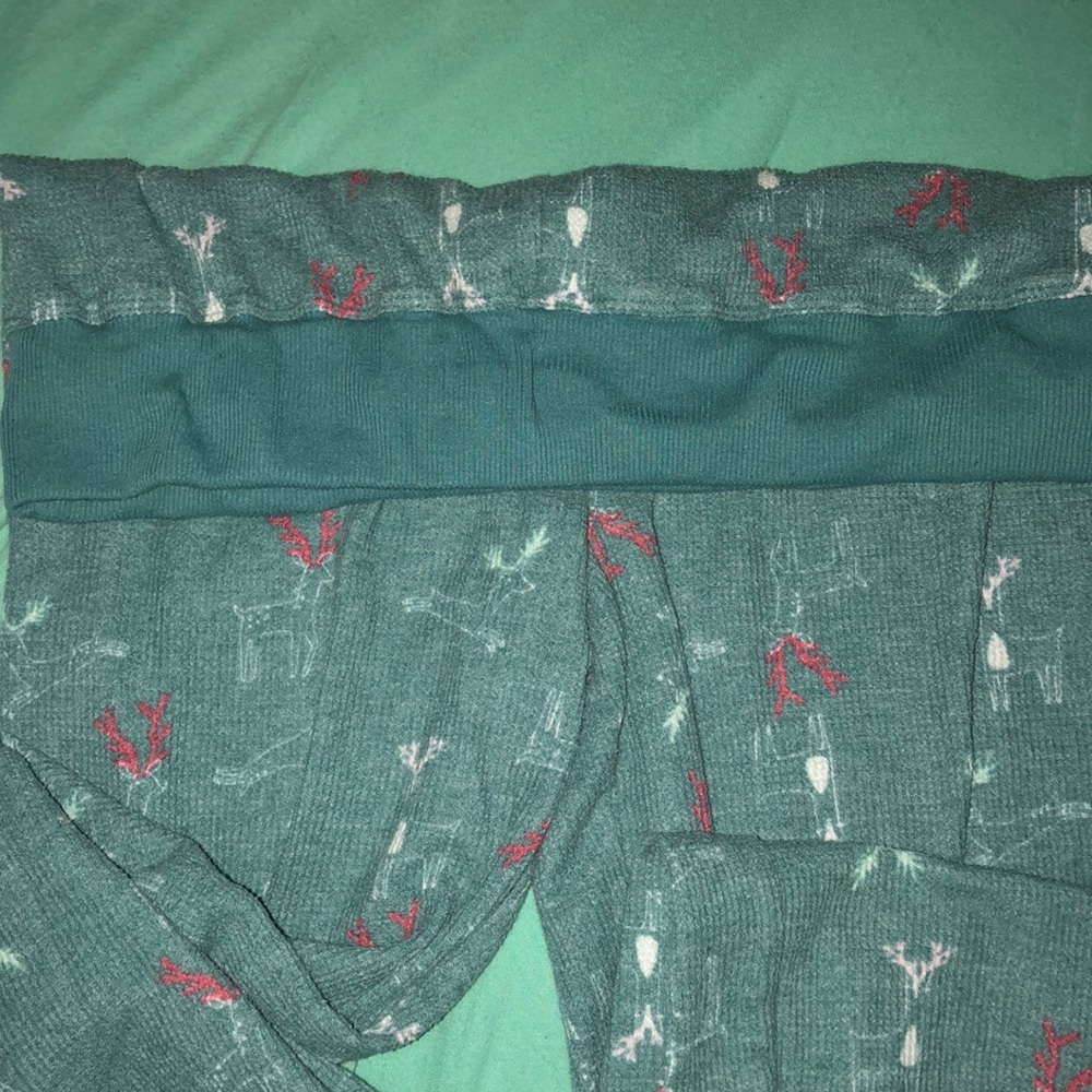 Matching bottoms - Picture 2 of 3